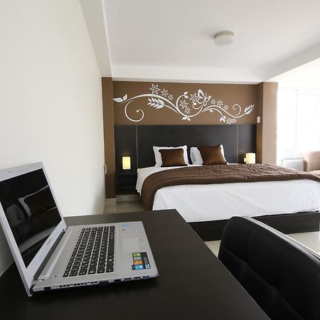 Hotel Solec ชิกลาโย ภายนอก รูปภาพ