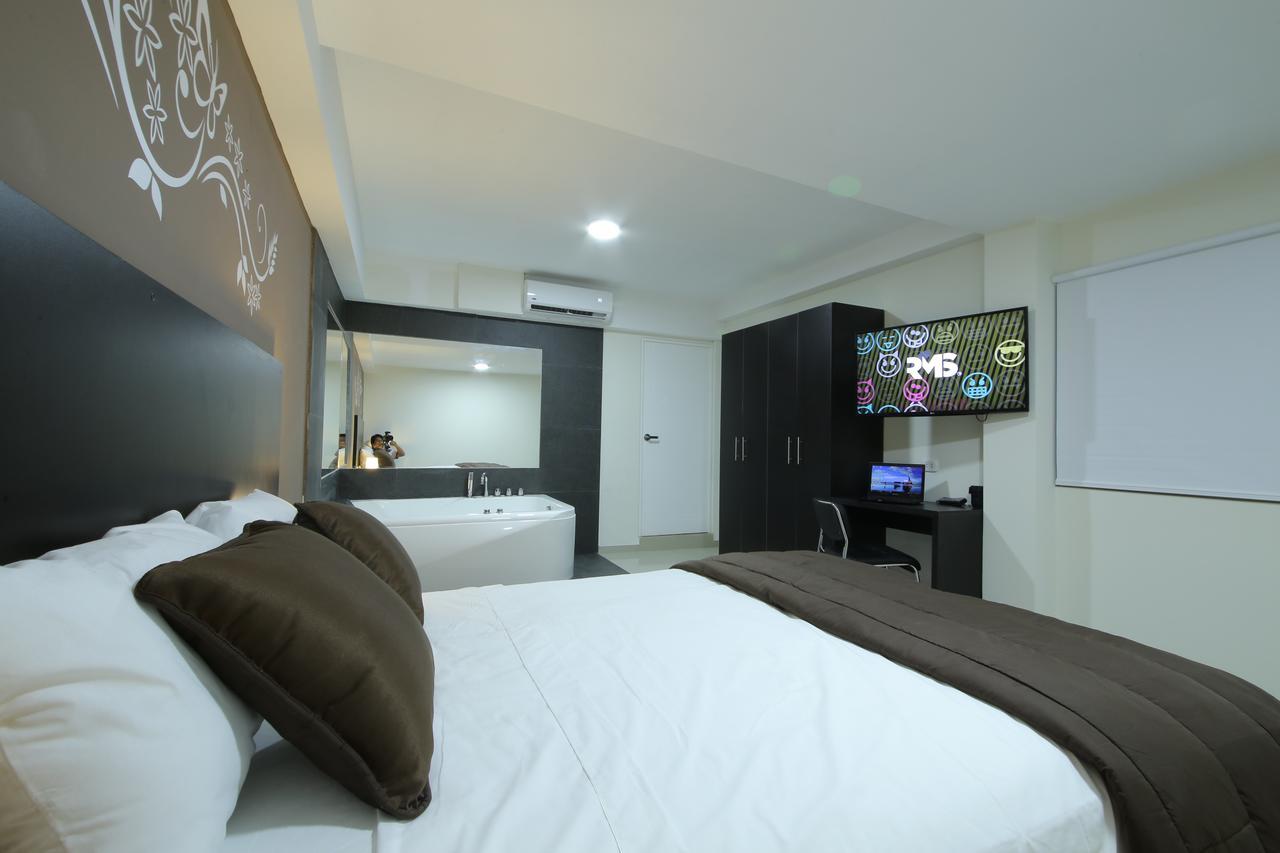 Hotel Solec ชิกลาโย ภายนอก รูปภาพ