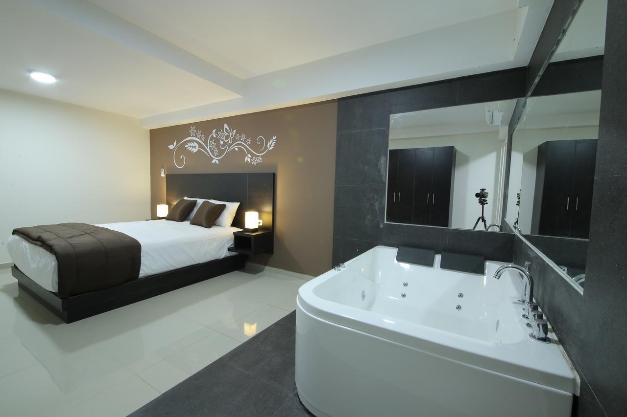 Hotel Solec ชิกลาโย ภายนอก รูปภาพ
