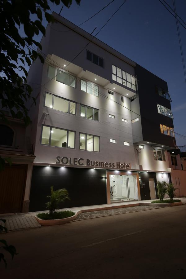 Hotel Solec ชิกลาโย ภายนอก รูปภาพ