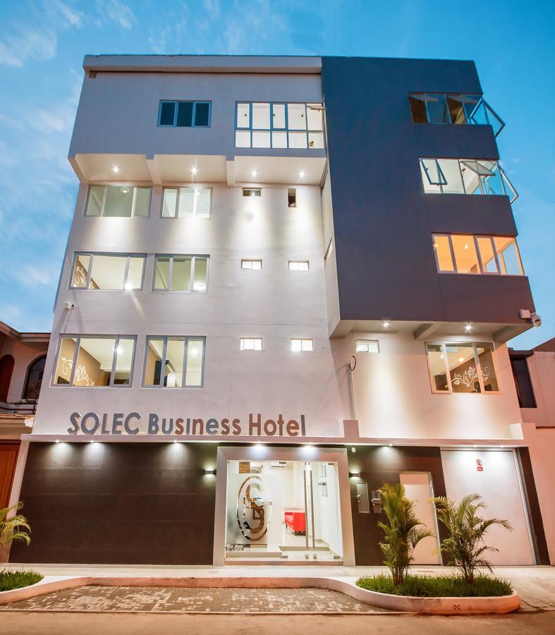 Hotel Solec ชิกลาโย ภายนอก รูปภาพ
