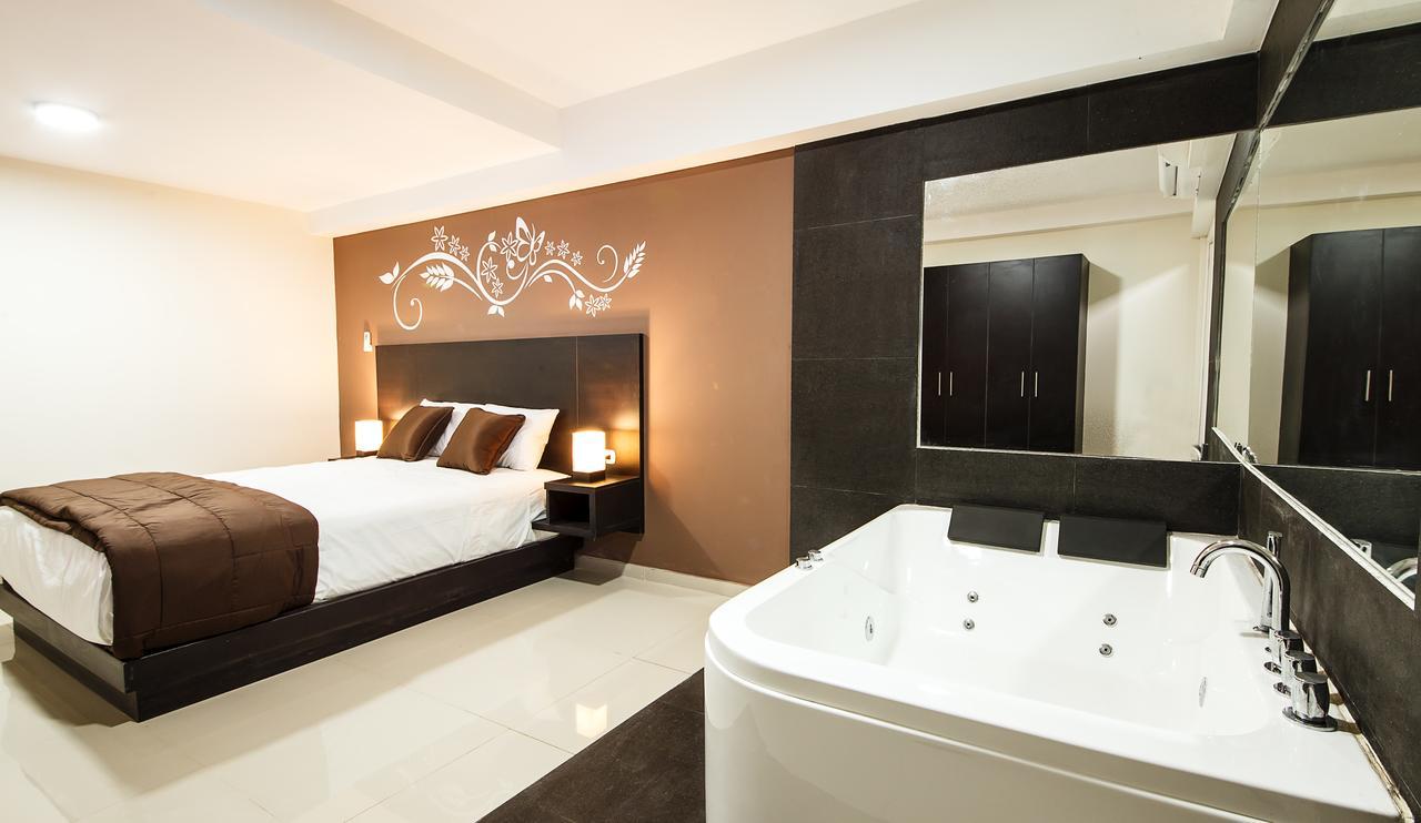 Hotel Solec ชิกลาโย ภายนอก รูปภาพ